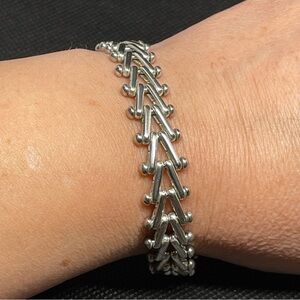 Vintage Silver Herringbone Chevron Link Bracelet